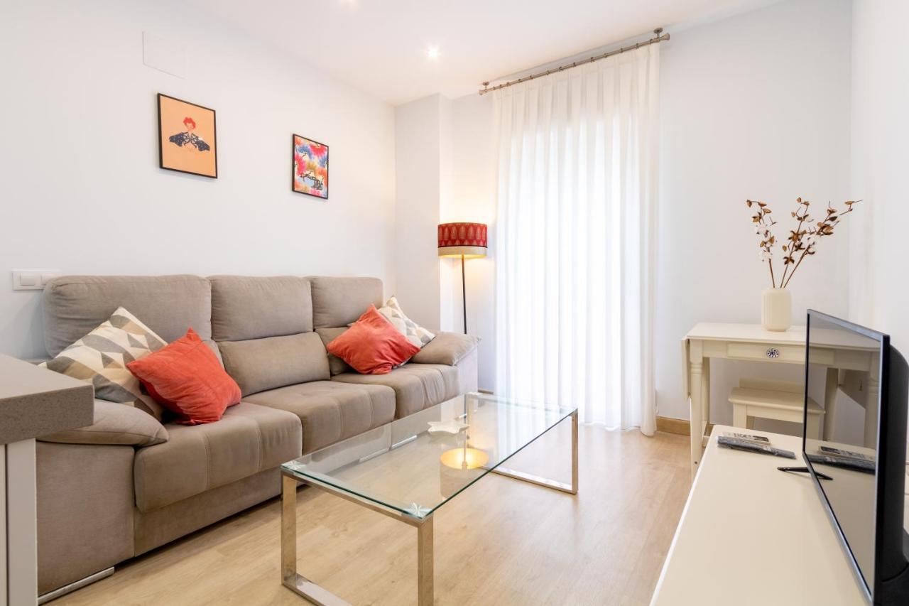 Charming 2 Bedroom Apartment Triana Bridge By Ocityzen Sevilla Buitenkant foto