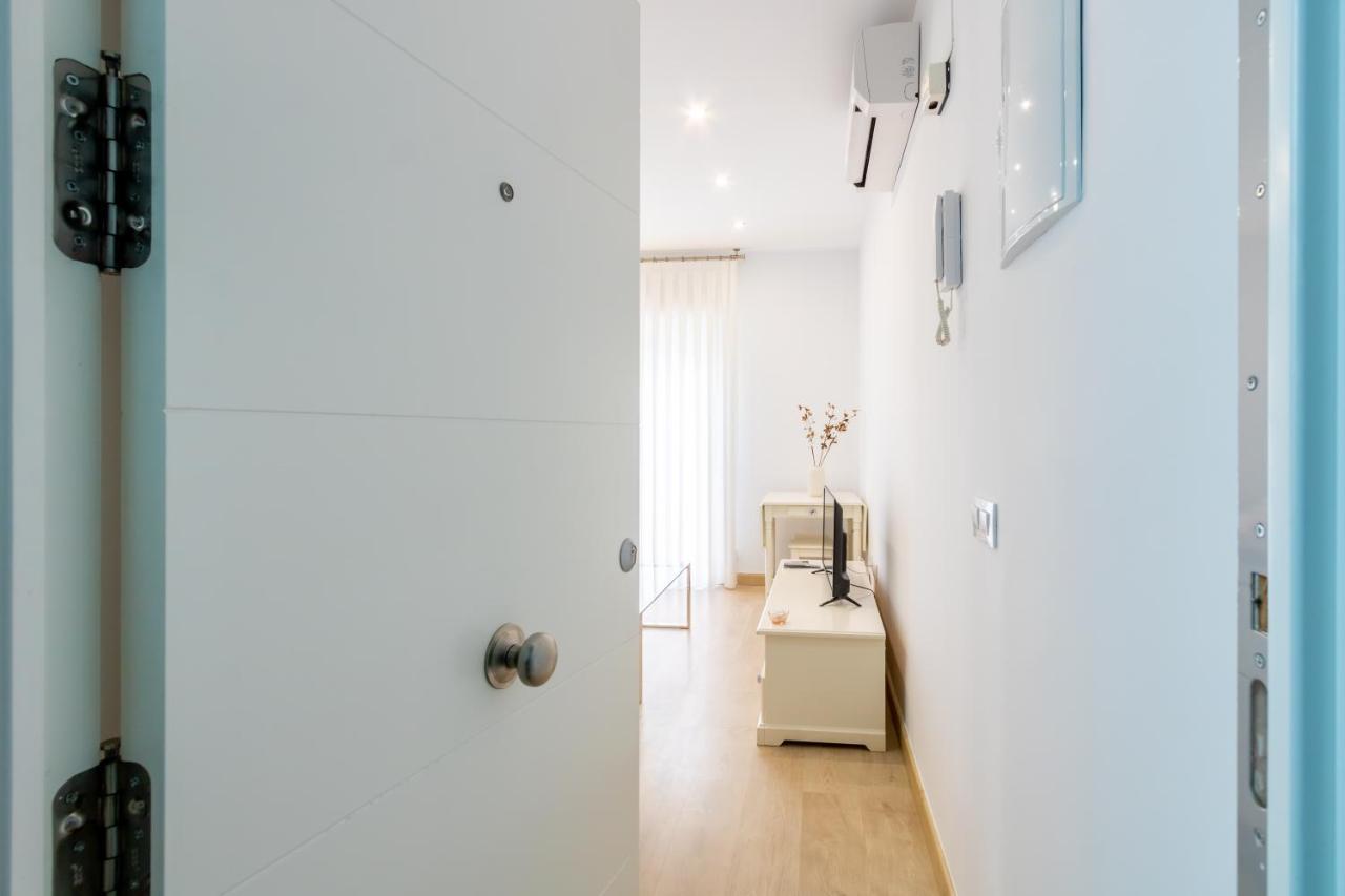 Charming 2 Bedroom Apartment Triana Bridge By Ocityzen Sevilla Buitenkant foto